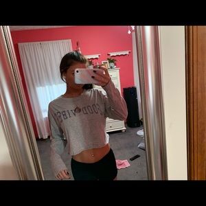 “good vibes” cropped long sleeved tee